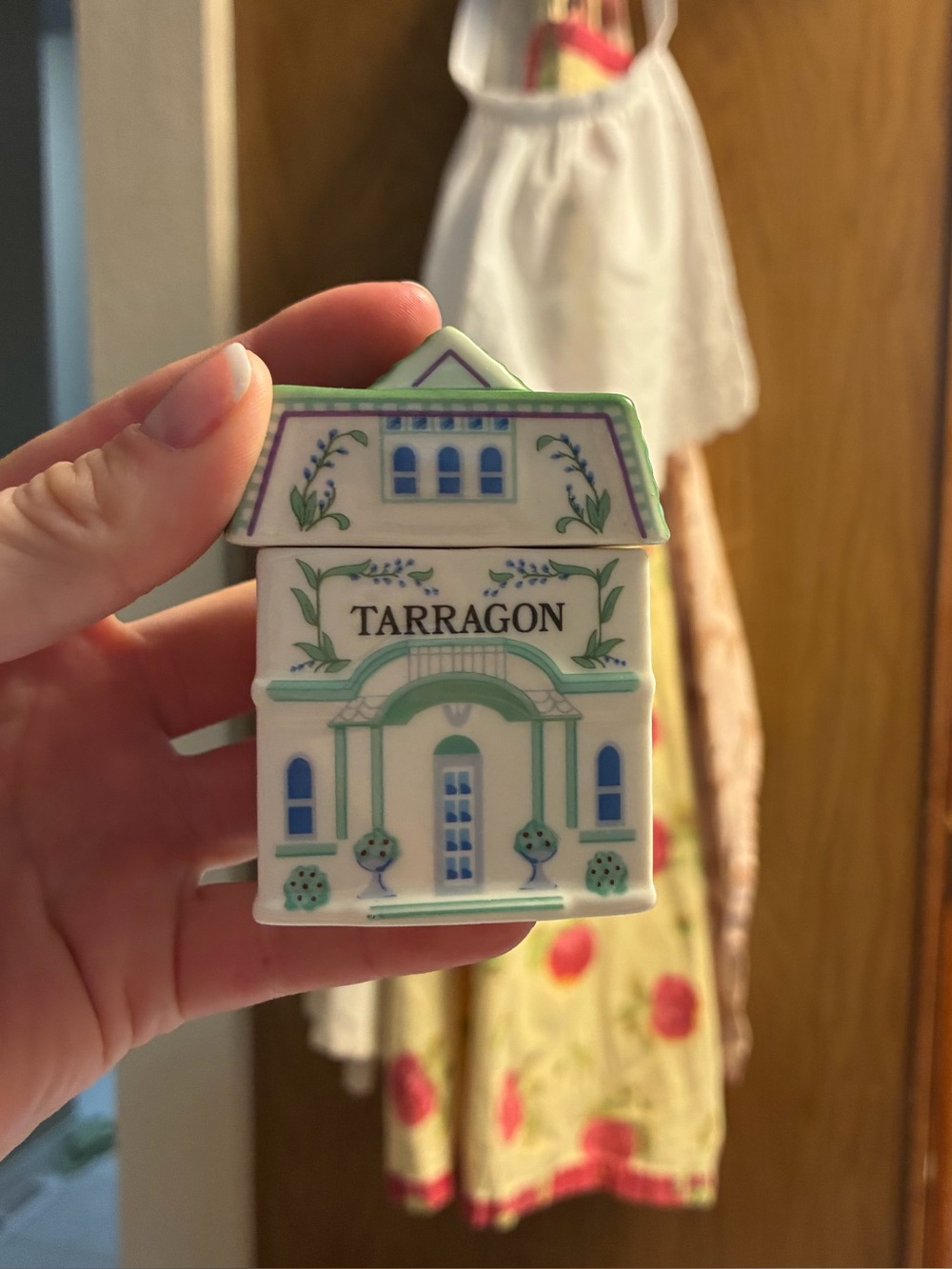 New Lenox Tarragon Spice Jar From Spice Village